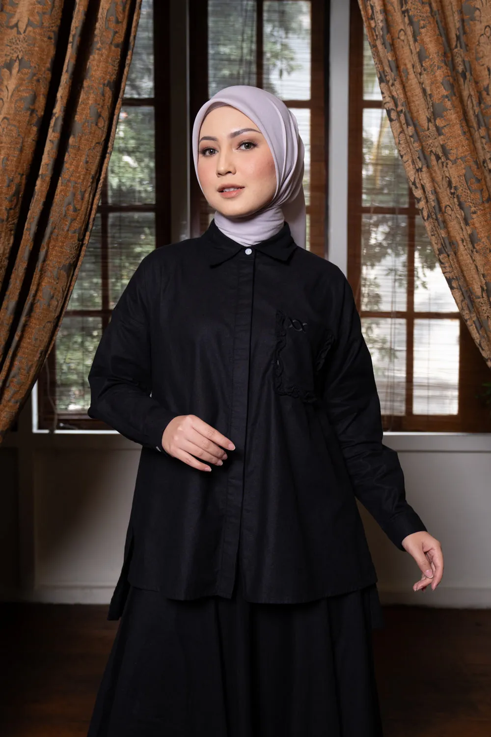 Anna Shirt Black Truffle