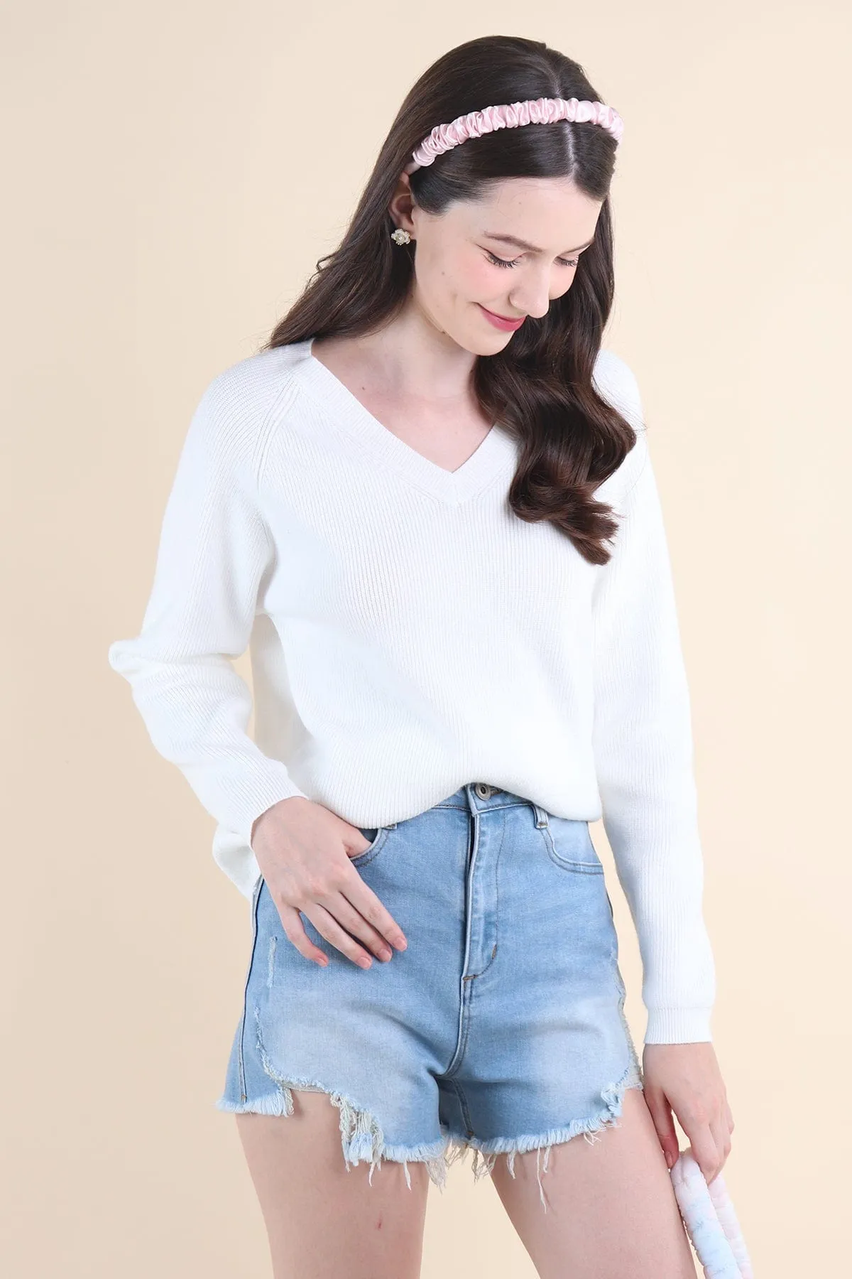 AUBREE KNIT PULLOVER IN WHITE