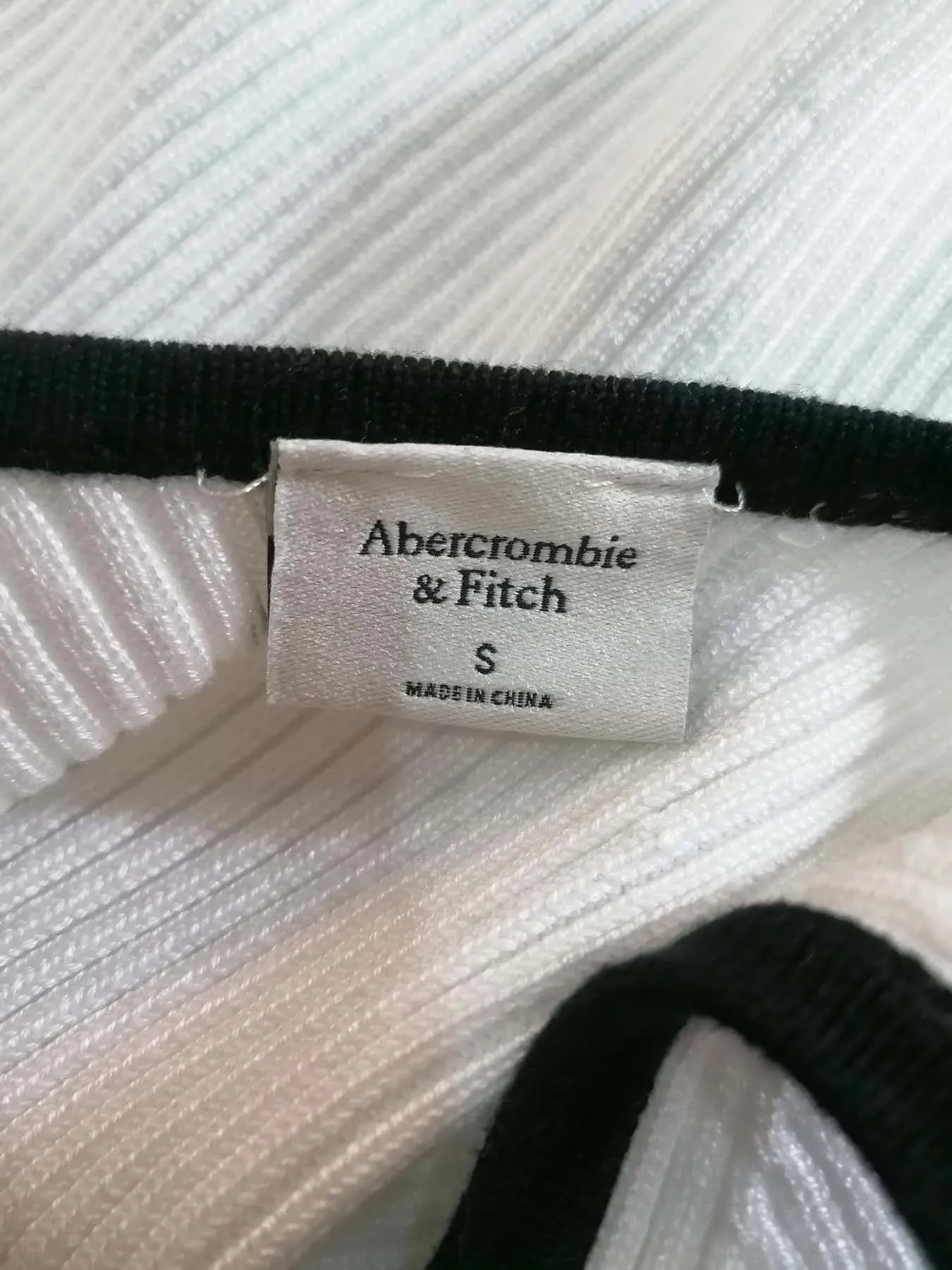 Maiou Abercrombie&Fitch Femei - S